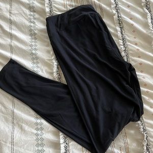 Black tall and curvy leggings